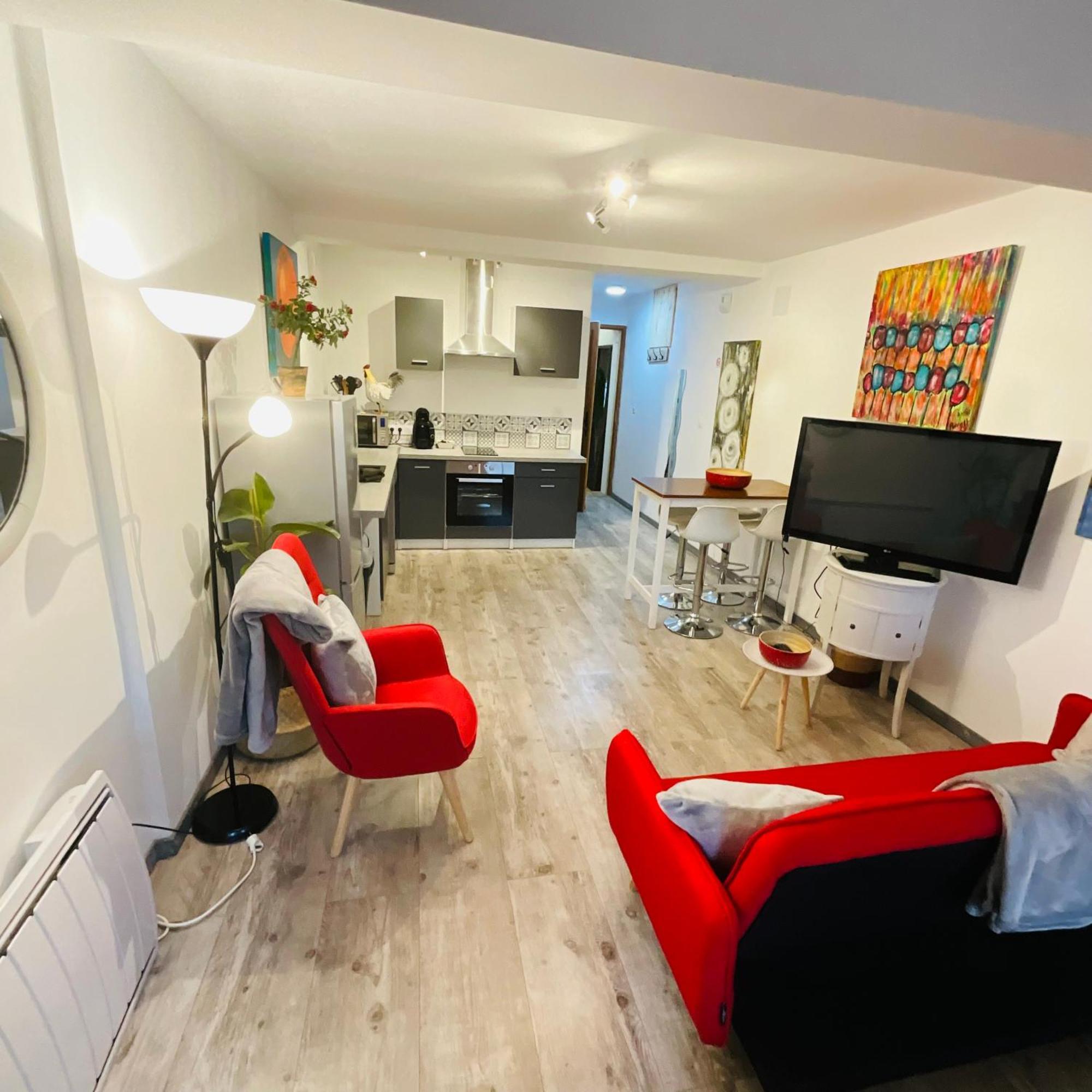 Hote Labyrinthe Lit 180 Cm Salle De Bain, Petit Dej Compris Mirepoix  Bagian luar foto