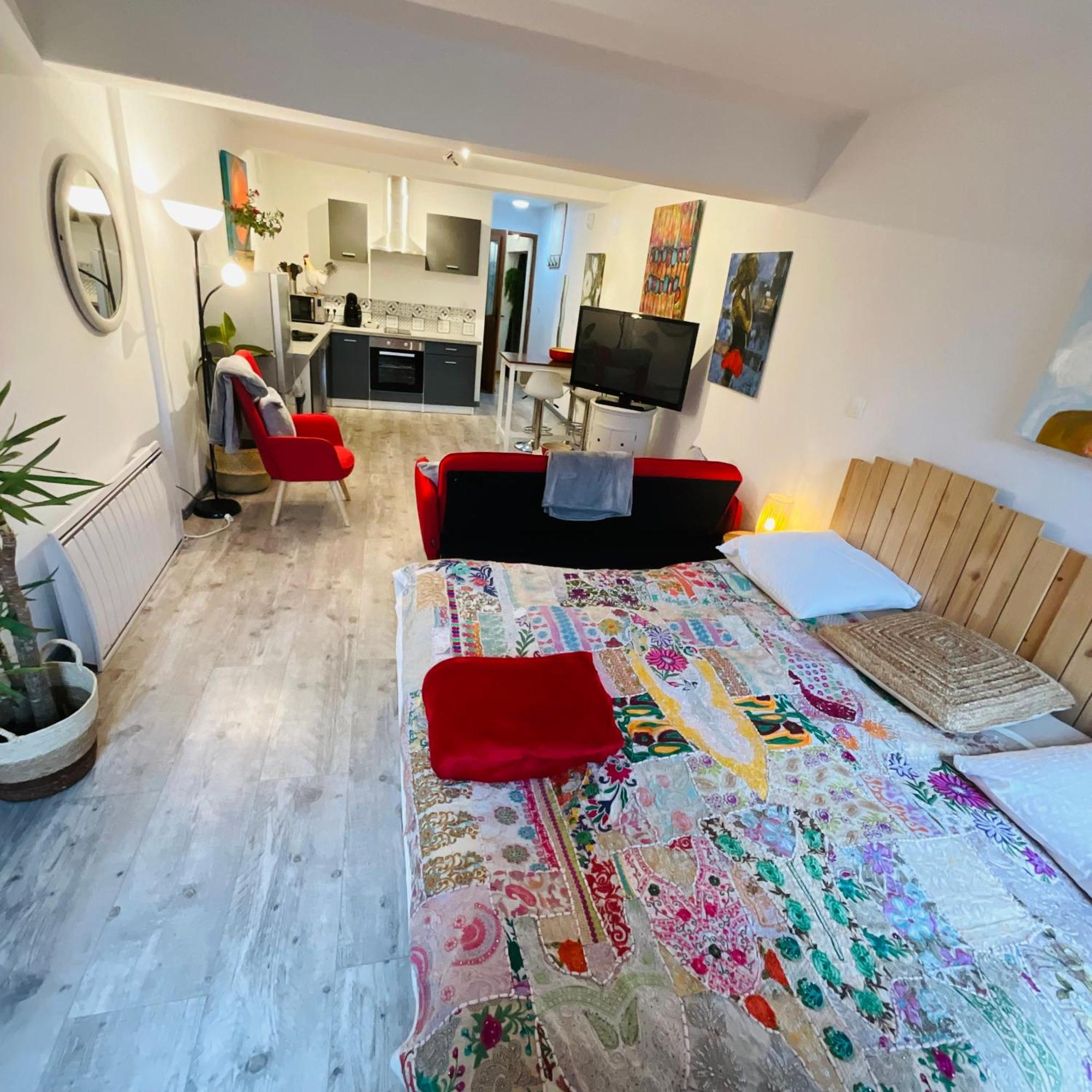 Hote Labyrinthe Lit 180 Cm Salle De Bain, Petit Dej Compris Mirepoix  Bagian luar foto
