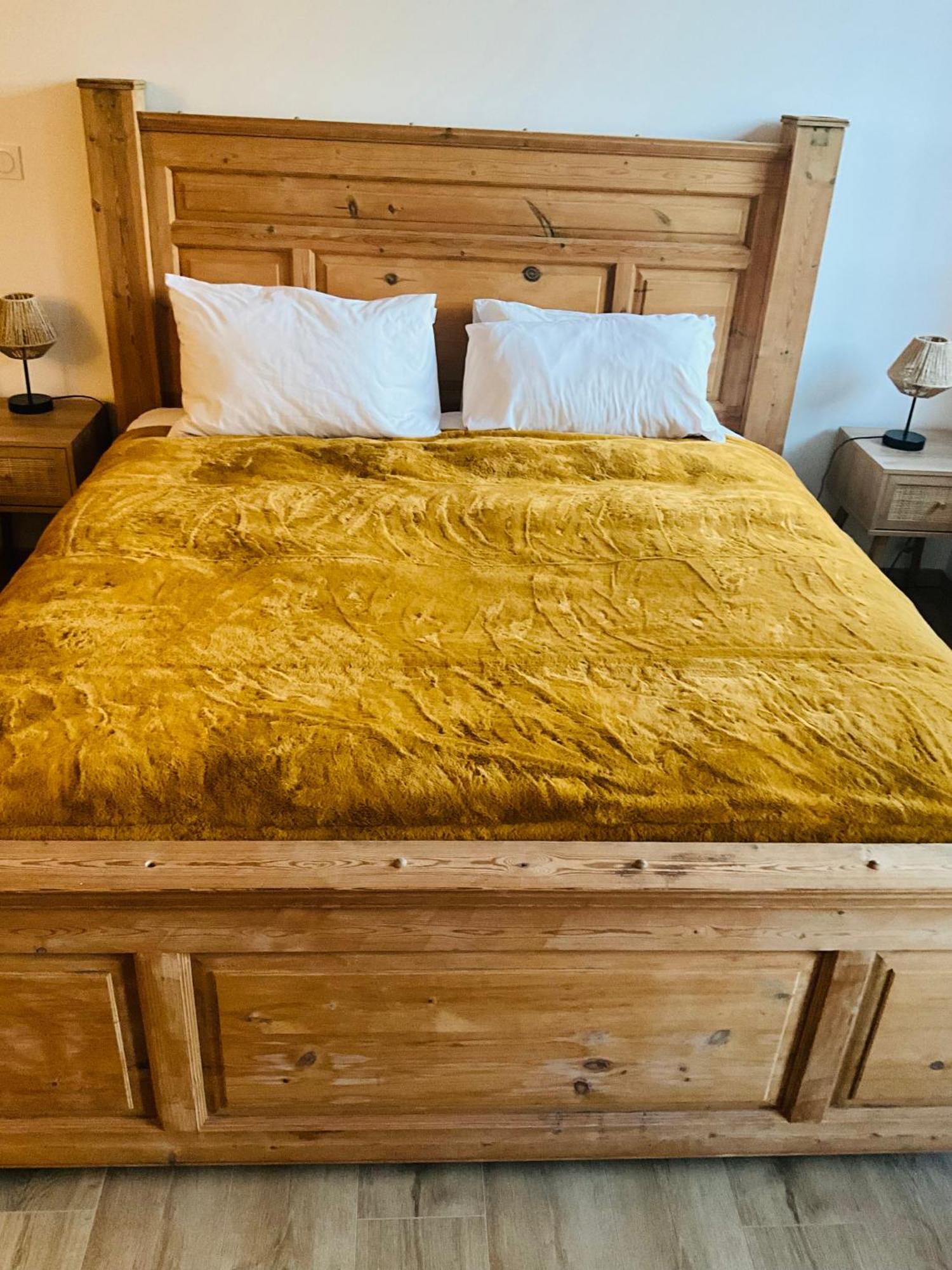 Hote Labyrinthe Lit 180 Cm Salle De Bain, Petit Dej Compris Mirepoix  Bagian luar foto