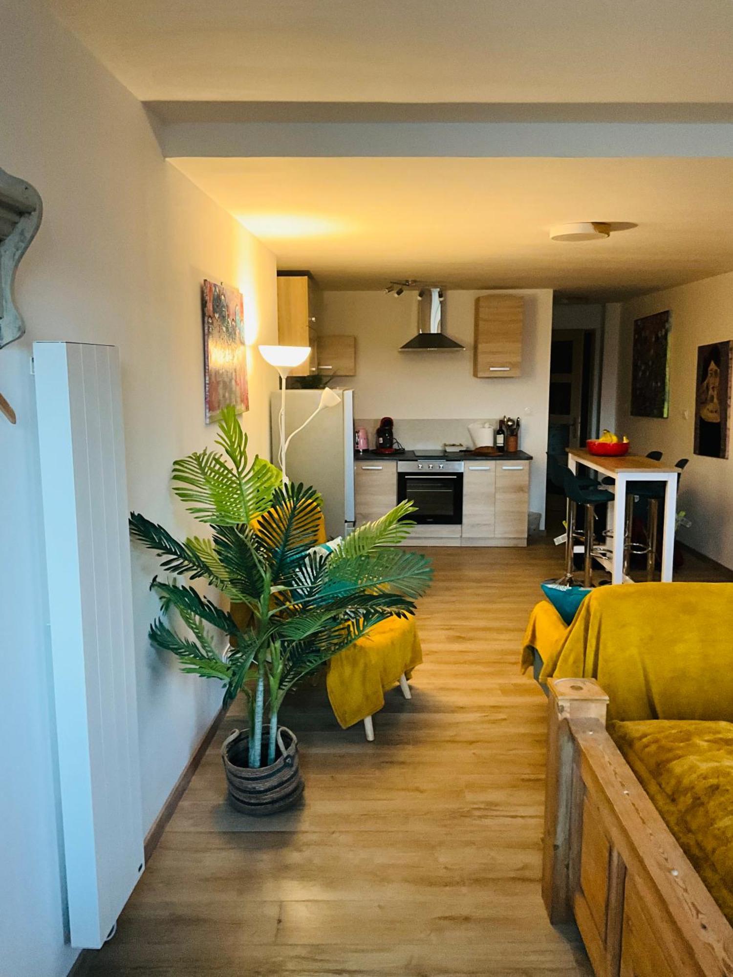 Hote Labyrinthe Lit 180 Cm Salle De Bain, Petit Dej Compris Mirepoix  Bagian luar foto